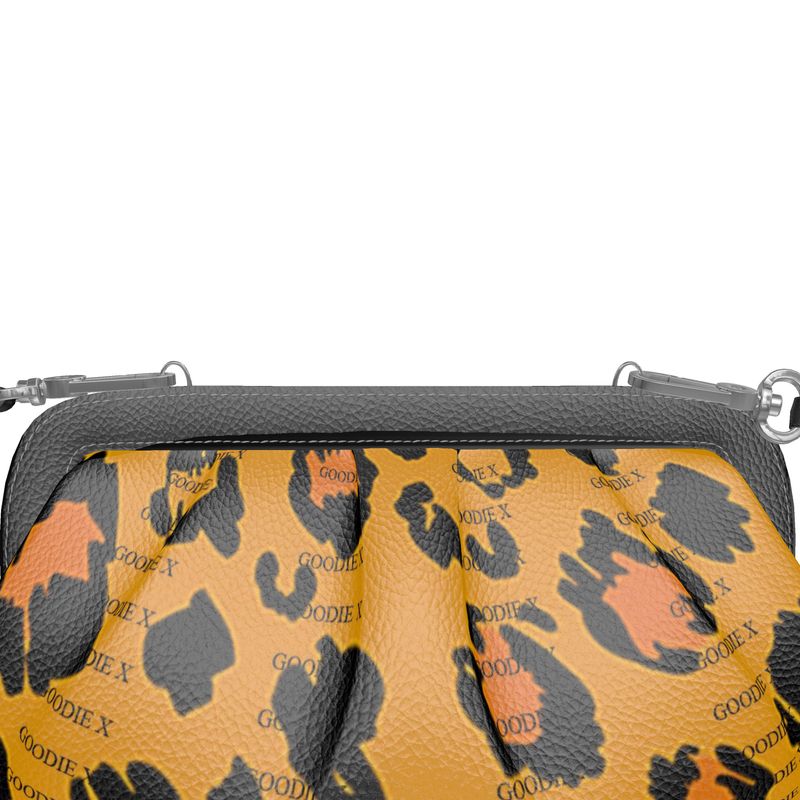 GOODIE X: Pleated Soft Frame Bag